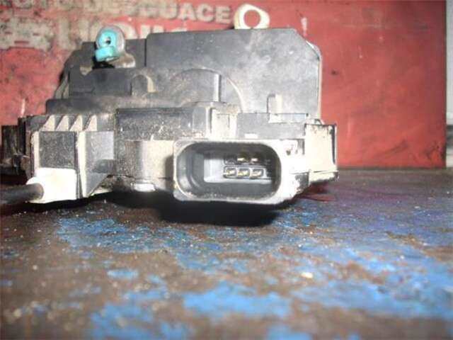 Foto 3ª: Cerradura Puerta Delantera Derecha Fiat Punto 1.9 D MULTIJET [199 A5.000]