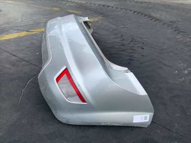 Foto 3ª: Paragolpes Trasero Ford Focus 1.6 16V100CV/74KW [SHDA] (2008)