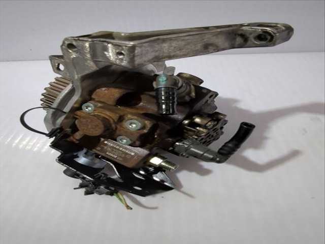 Foto 3ª: Bomba Inyeccion Citroen C4 1.6 HDI PICASSO 109CV 80KW [9HY (DV6TED4),9HZ (DV6TED4)] (2009)
