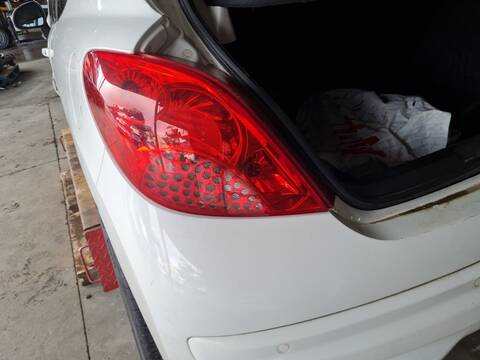 Piloto Trasero Izquierdo Peugeot 207 RC 174CV 128KW