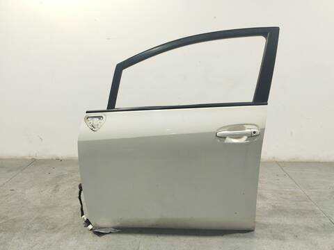 Foto 2ª: Puerta Delantera Izquierda Toyota Verso 1.6 D4-D WAR20_) 112CV 82KW [1WW] (2015)