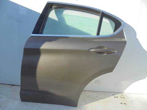 Puerta Trasera Izquierda Alfa Romeo Stelvio EXECUTIVE 4WD 209CV 154KW