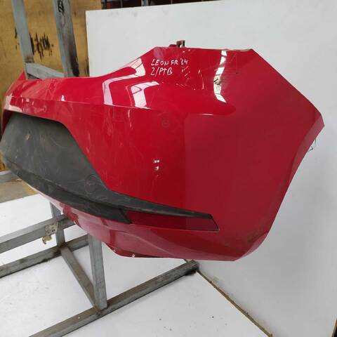 Foto 1ª: Paragolpes Trasero Seat Leon 1.2 TSI (2013)
