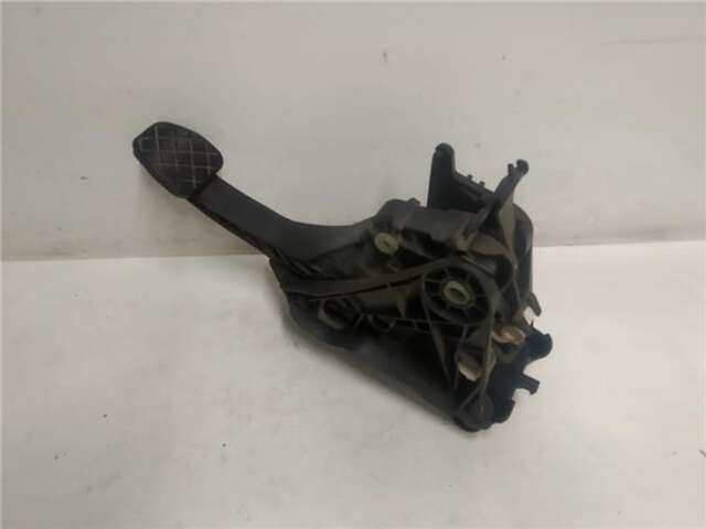 Foto 1ª: Pedal Embrague Volkswagen Golf 1.6 BLUEMOTION [1.6 LTR. - 81 KW 16V TDI DPF] [CRKB]