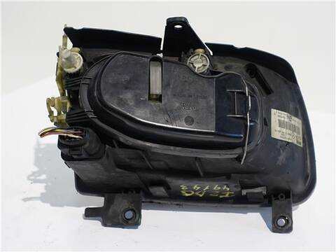 Foto 2ª: Faro Izquierdo Volkswagen Polo 1.4 CONCEPTLINE BERLINA 60CV 44KW [AUD] (2000)