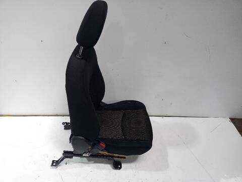 Foto 2ª: Asiento Delantero Derecho Mitsubishi ASX MOTION 4WD 116CV [4N13] (2010)