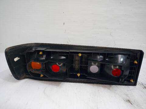 Foto 2ª: Piloto Trasero Izquierdo Ford Sierra BRILLANT 116CV [N9E] (1987)