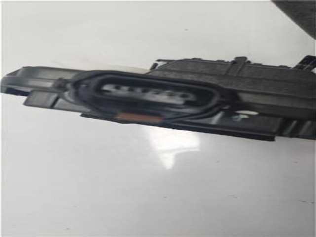 Foto 3ª: Cerradura Puerta Delantera Izquierda Renault Clio TCE 90 B7MT) 91CV 67KW [H4D 450,H4D 470] (2021)
