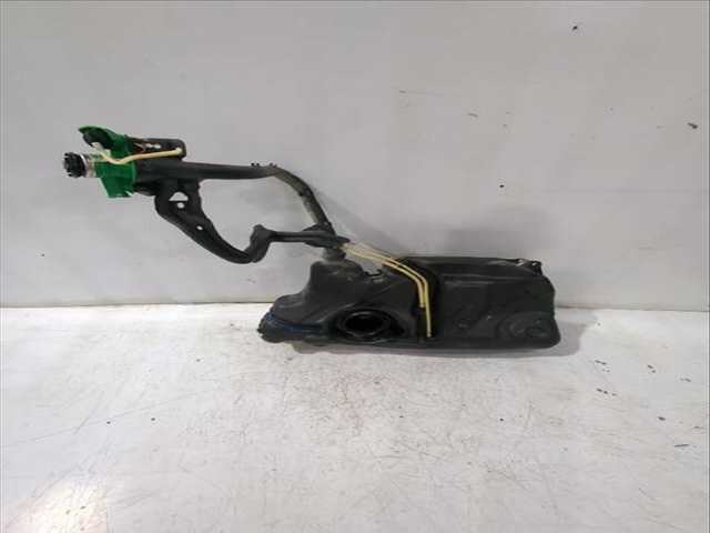 Foto 2ª: Deposito de Combustible Volkswagen Polo 1.4 16V 75CV [AUA BBY BKY] (2001)