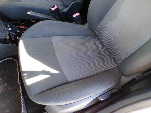 Foto 3ª: Asiento Delantero Izquierdo Ford Fiesta SNJB (2010)