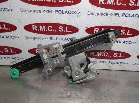 Foto 3ª: Elevalunas Manual Trasero Derecho Volvo S60 2.4 125KW) BERLINA 170CV [B5244S] (2002)