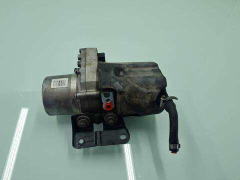 Bomba de Direccion Santana 300 1.6 HDI 90CV