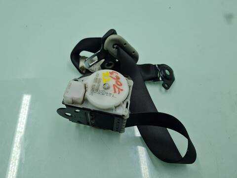 Cinturón Trasero Izquierdo Toyota Urban ACTIVE 90CV 66KW
