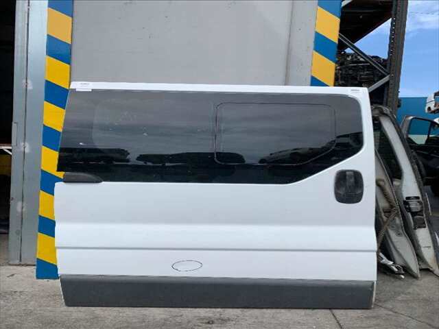 Puerta Lateral Corredera Derecha Nissan Primastar 2.0 DCI 115CV 0CV