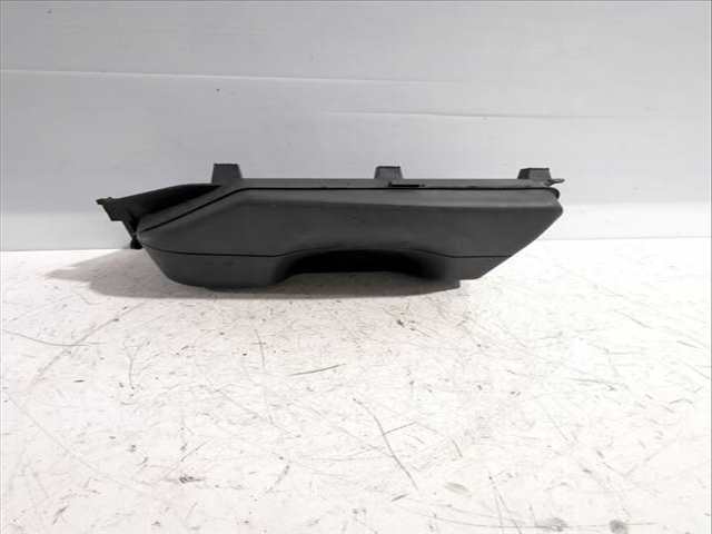 Foto 3ª: Guantera Volkswagen Polo 1.9 SDI 64CV 47KW [ASY] (2005)