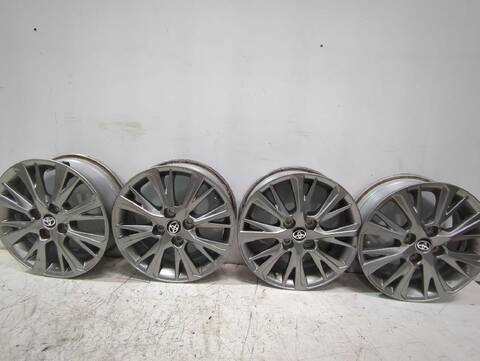 Juego LLantas Toyota Yaris ACTIVE 112CV