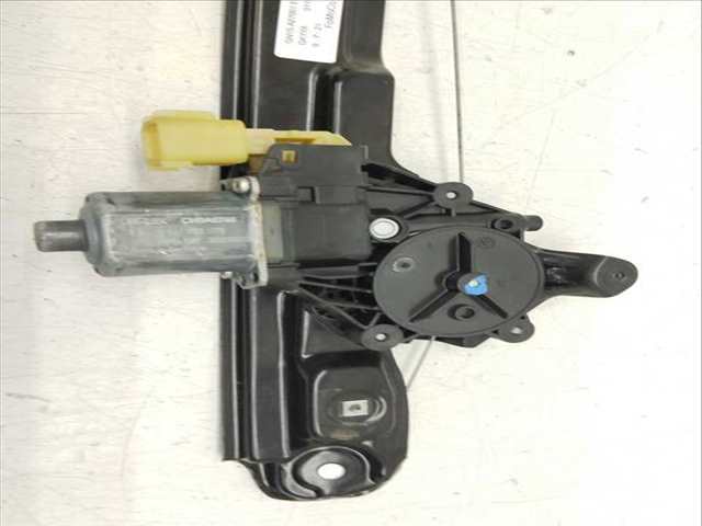 Foto 3ª: Elevalunas Manual Trasero Izquierdo Ford EcoSport COOL CONNECT 125CV 92KW [M1JU] (2021)