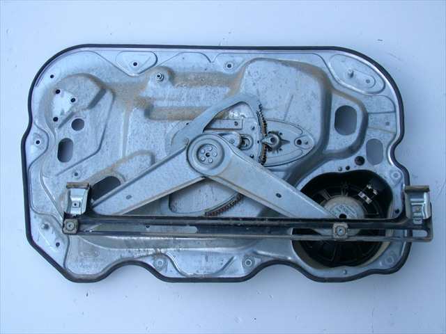 Foto 2ª: Elevalunas Eléctrico Delantero Derecho Ford Kuga 2.0 TDCI 2008-2013 [UFDA] (2012)