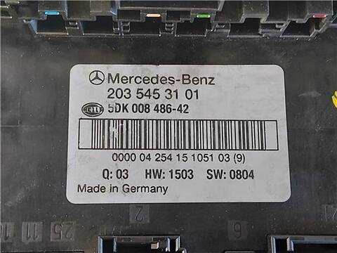 Foto 3ª: Caja Reles Fusibles Mercedes Clase C 160 2.2 200 CDI 203.004) BERLINA 116CV 85KW [OM 611.962] (2002)