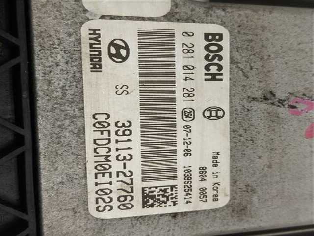Foto 3ª: Centralita Motor ECU Hyundai i30 2.0 CRDI CAT 140CV 103KW [D4EA] (2008)
