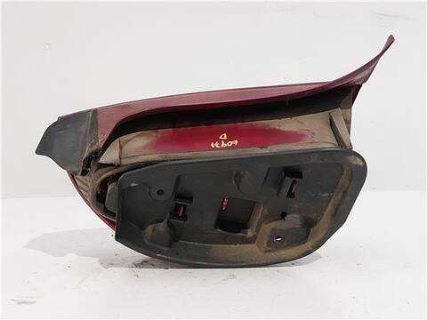 Foto 2ª: Piloto Trasero Derecho Citroen C5 2.0 HDI DCRHZB DCRHZE) BERLINA 109CV 80KW [RHZ (DW10ATED)] (2001)