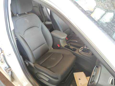 Asiento Delantero Derecho Hyundai i30 G4LK