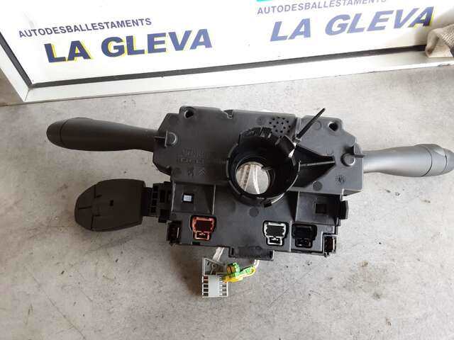 Foto 2ª: Mando Luces Peugeot 307 2.0 16V136CV 0CV [RFN] (2003)