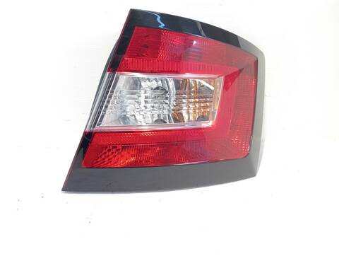 Piloto Trasero Derecho Skoda Fabia ACTIVE 1.0 TSI 95CV
