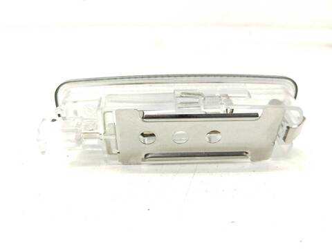 Foto 4ª: Luz Interior Audi A3 1.6 TDI AMBIENTE 105CV 77KW [CAY] (2010)