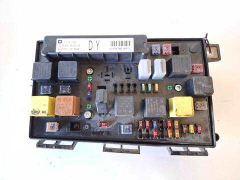 Caja Reles Fusibles Opel Astra COSMO 1.7 16V CDTI 101CV