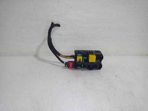 Caja Reles Fusibles Peugeot 308 ACTIVE 110CV 81KW
