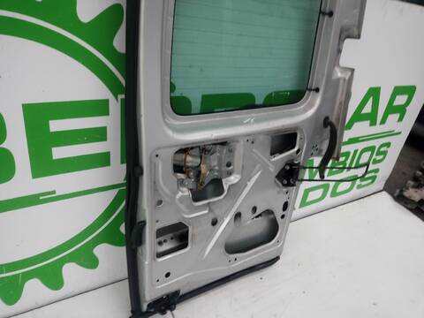 Foto 3ª: Puerta Trasera Izquierda Peugeot Partner 2.0 HDI CAT 90CV [RHYDW10TD] (1996)