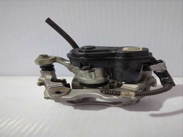 Foto 3ª: Pedal Embrague Toyota Yaris 1.5 HYBRID MXPH11) 92CV 68KW [M15A-FXE] (2020)