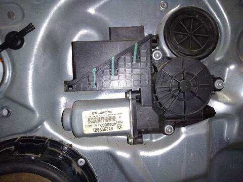 Foto 3ª: Elevalunas Eléctrico Delantero Derecho Seat Ibiza COOL 100CV 74KW [ATD] (2002)