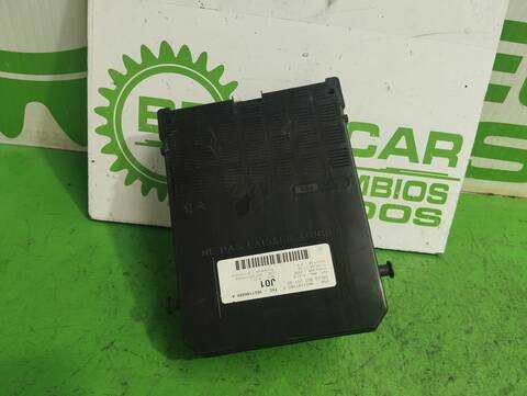 Foto 3ª: Caja Reles Fusibles Citroen C5 2.0 HDI 109CV 80KW [RHZDW10ATED] (2004)