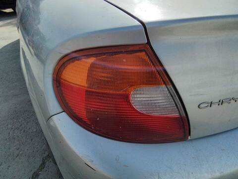 Foto 4ª: Piloto Trasero Izquierdo Chrysler Neon 2.0 16V CAT 133CV 98KW [2 0L] (2001)
