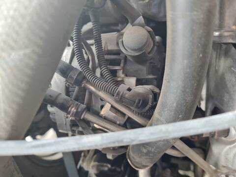 Foto 1ª: Alternador Peugeot 3008 1.5 BLUEHDI 130 131CV 96KW [YH01] (2020)