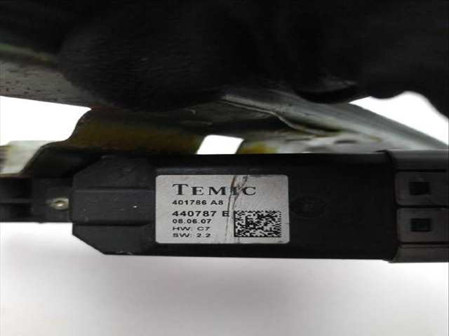 Foto 3ª: Elevalunas Manual Trasero Derecho Citroen C4 2.0 HDI 138 AUT. 136CV (2006)