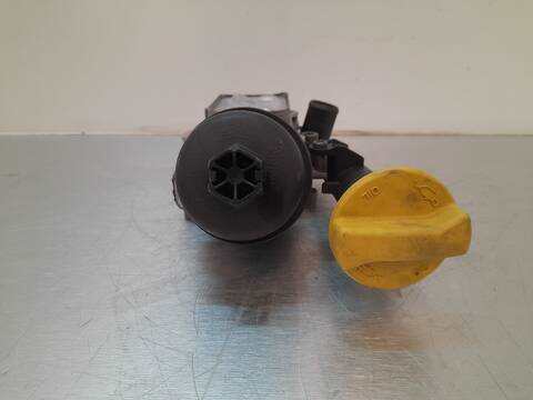 Foto 3ª: Radiador Aceite Opel Combo 1.3 16V CDTI 75CV 55KW [Z13DTJ] (2011)