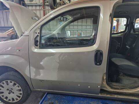 Puerta Delantera Izquierda Citroen Nemo SX 68CV 50KW