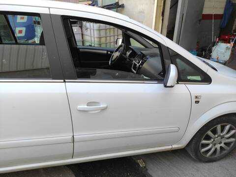 Puerta Delantera Derecha Opel Zafira Z17DTR