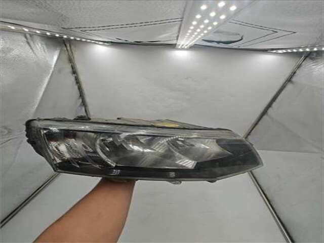 Foto 3ª: Faro Derecho Skoda Octavia 1.6 LIKE [1.6 LTR. - 81 KW TDI DPF] [CXXB]