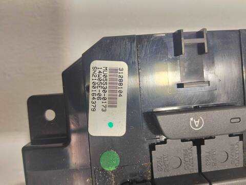 Foto 3ª: Mando Multifuncion Volvo V40 KINETIC 1 DIESEL CAT 114CV [D4162T] (2012)