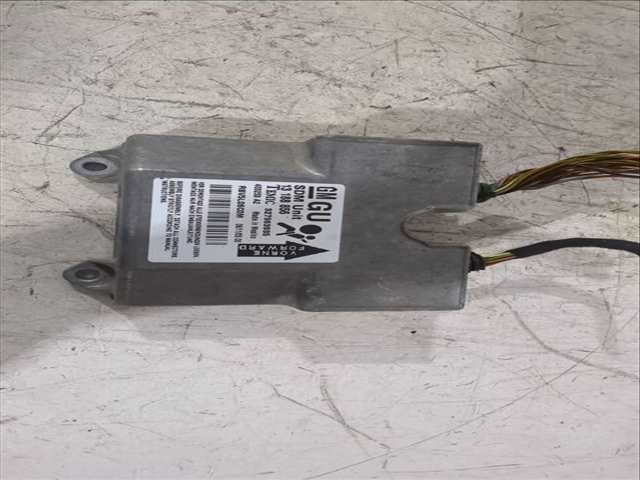 Centralita Airbag Opel Zafira 1.9 CDTI M75) 120CV 88KW