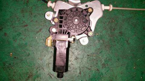 Foto 2ª: Elevalunas Eléctrico Delantero Derecho Hyundai H1 101CV 74KW [D4BH] (2003)