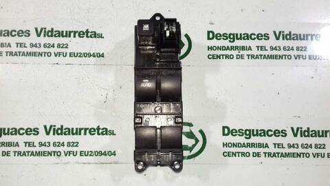 Foto 1ª: Botonera Elevalunas Mitsubishi Space Star 1.2 80CV 59KW [3A92] (2017)