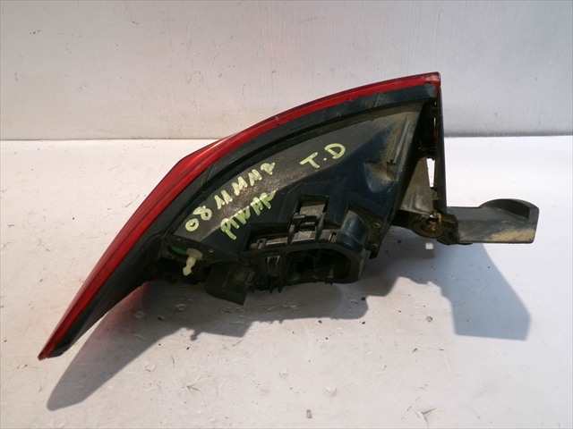 Foto 3ª: Piloto Trasero Derecho Renault Clio 1.5 DCI CLIO IV, 2013-2016 [K9KC6] (2013)