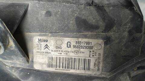 Foto 4ª: Faro Izquierdo Peugeot Partner CONFORT 90CV 66KW [9HX O 9H03] (2010)