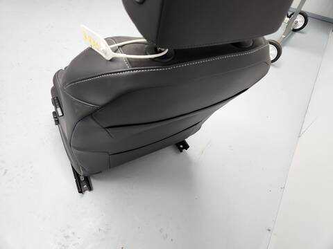 Foto 4ª: Asiento Delantero Izquierdo Volkswagen Golf STYLE 115CV [DXDE] (2024)
