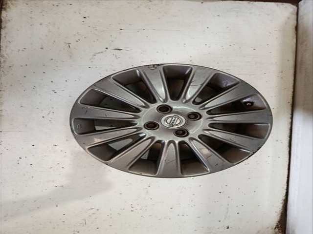 Foto 2ª: Juego LLantas Nissan Micra K9K276 (2007)